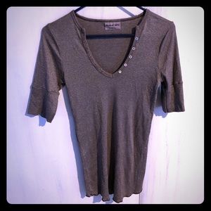 Michael Star’s maternity shirt